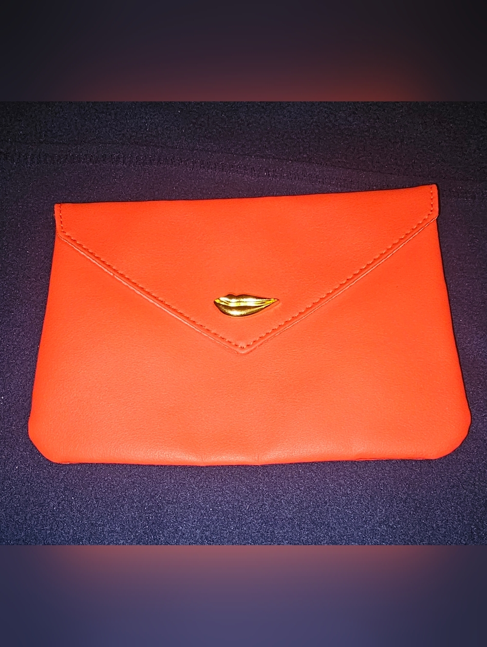 Ipsy "Sealed With A Kiss" makeup bag in red orange faux leather gold lip snap